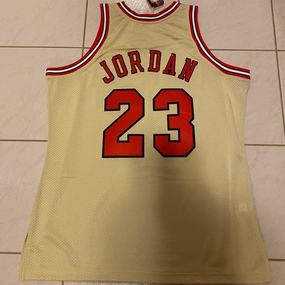 Jordan Mitchell & Ness Jersey - Picture 2 of 7